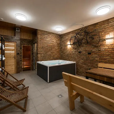 Pod Warszawa Z Sauna Horská chata Raszyn